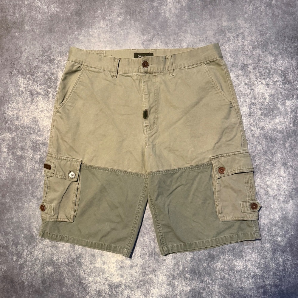 LRG Lifted Research Group Mens Cargo Shorts Size 36 Green Two Tone Colorblock